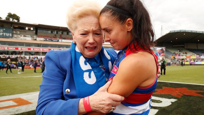 Susan Alberti celebrates the Western Bulldogs AFLW premiership with Nicole Callinan.