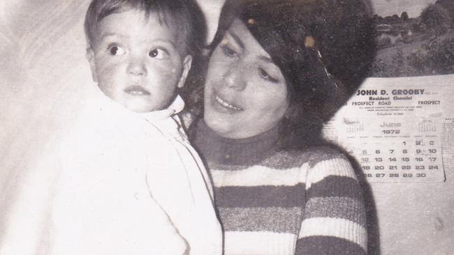 Baby Bruna Papandrea with her mother Maria.