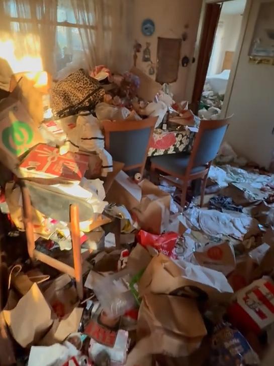 Trashed Sydney home. Picture: TikTok / @nathanslawnsandgardens