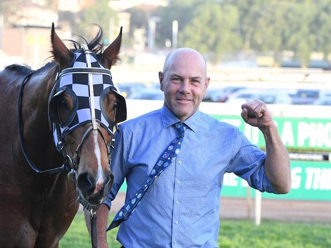 Trainer Wayne Seelin with winning horse Isorich
