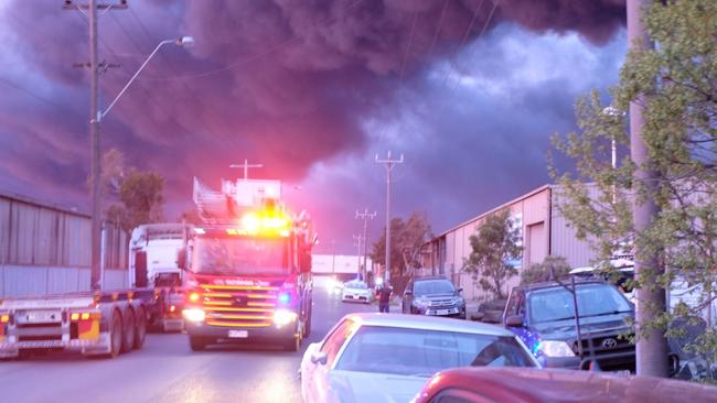 The operators of an Epping warehouse where drums of toxic chemicals were illegally stored have been linked to the industrial fire in Tottenham in August, 2018. Picture: Twitter @kieranjones_9 @9NewsMelb