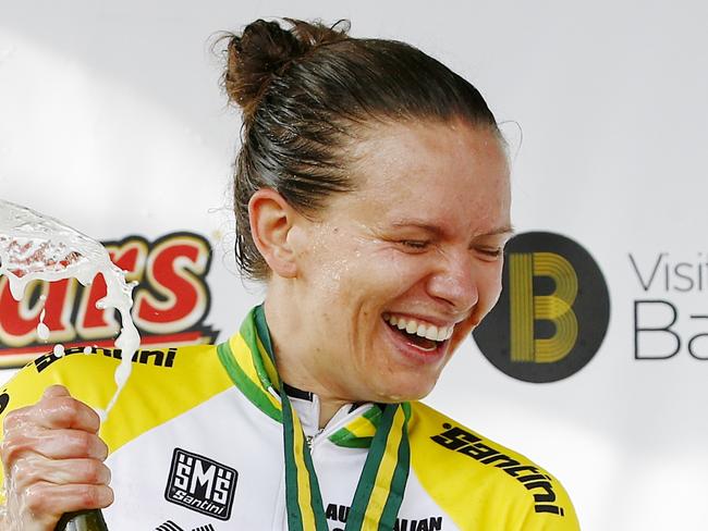 Cycling Australia Road National Championships - Stage 1 Women's Elite Criterium, winner Sophie Mackay gets sprayed with champagne by Lizzie Williams. Ballarat. 6th January 2016. Picture: Colleen Petch.