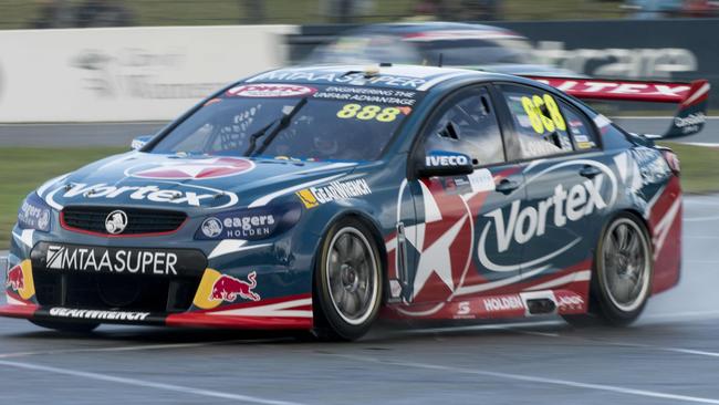 Craig Lowndes takes a remarkable win in Race 8.