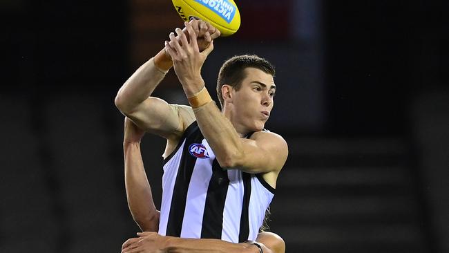 Mason Cox benefited from an umpiring decision in the first quarter. Picture: Getty Images