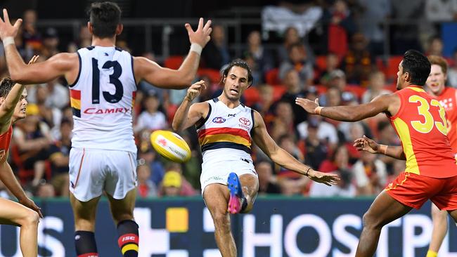 Troy Menzel is a handy pick up for the Bulldogs. Picture: AAP Image/Dave Hunt