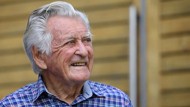 Former prime minister Bob Hawke, 88, gave his support to Ms Keneally. Picture: AAP/Dan Himbrechts