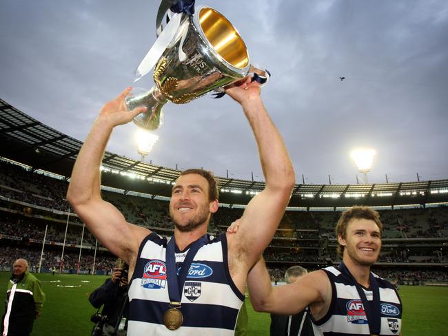 King and Cameron Mooney celebrate Geelong’s 2007 premiership.