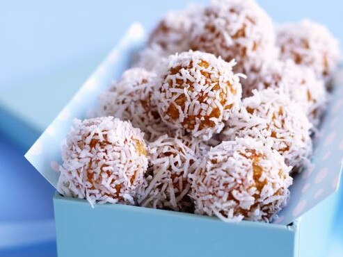 Apricot muesli balls.