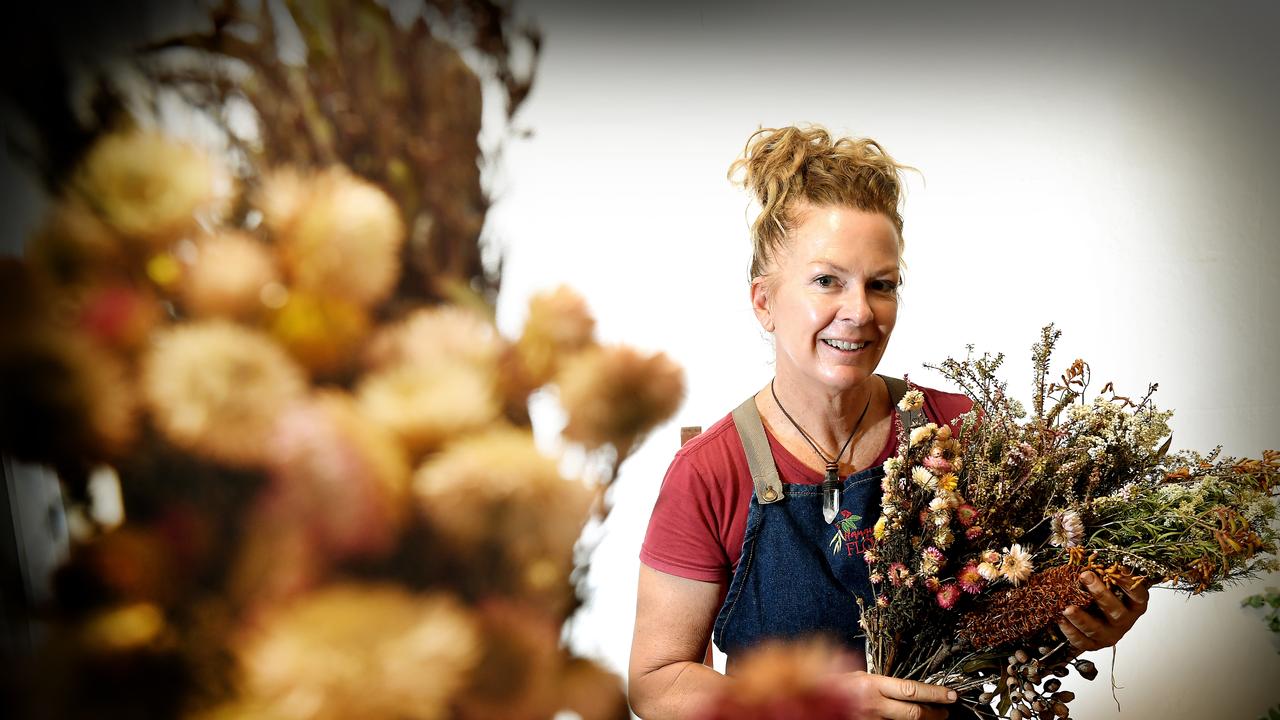 Market regulars open new flower shop in Lismore | Daily Telegraph