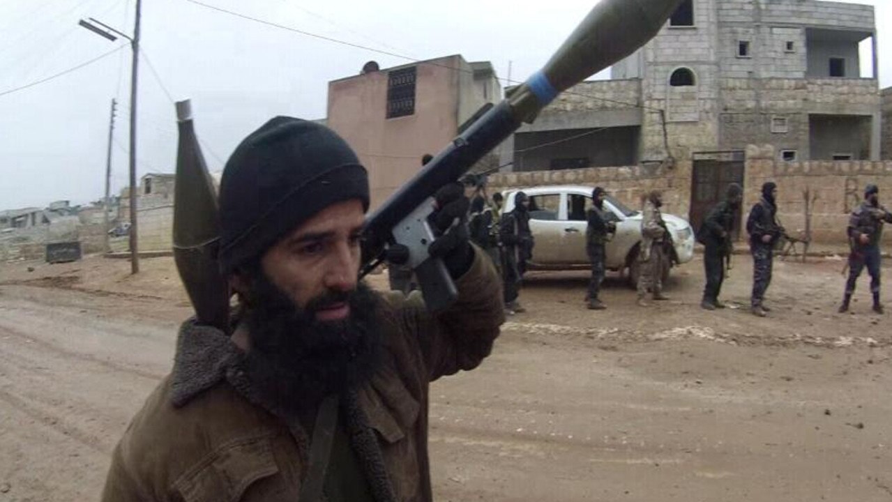 Man that is believed to be Mohammad Ali Baryalei fighting with Islamic State fighters in the Middle East. SOURCE: TWITTER