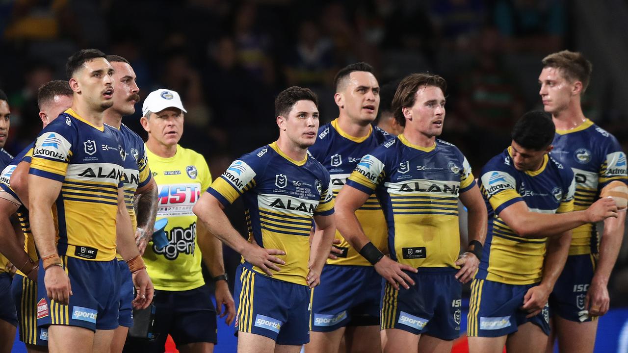 Dejected Eels players during the NRL Semi Final between the Parramatta Eels and South Sydney Rabbitohs at Bankwest Stadium, Parramatta. Picture: Brett Costello