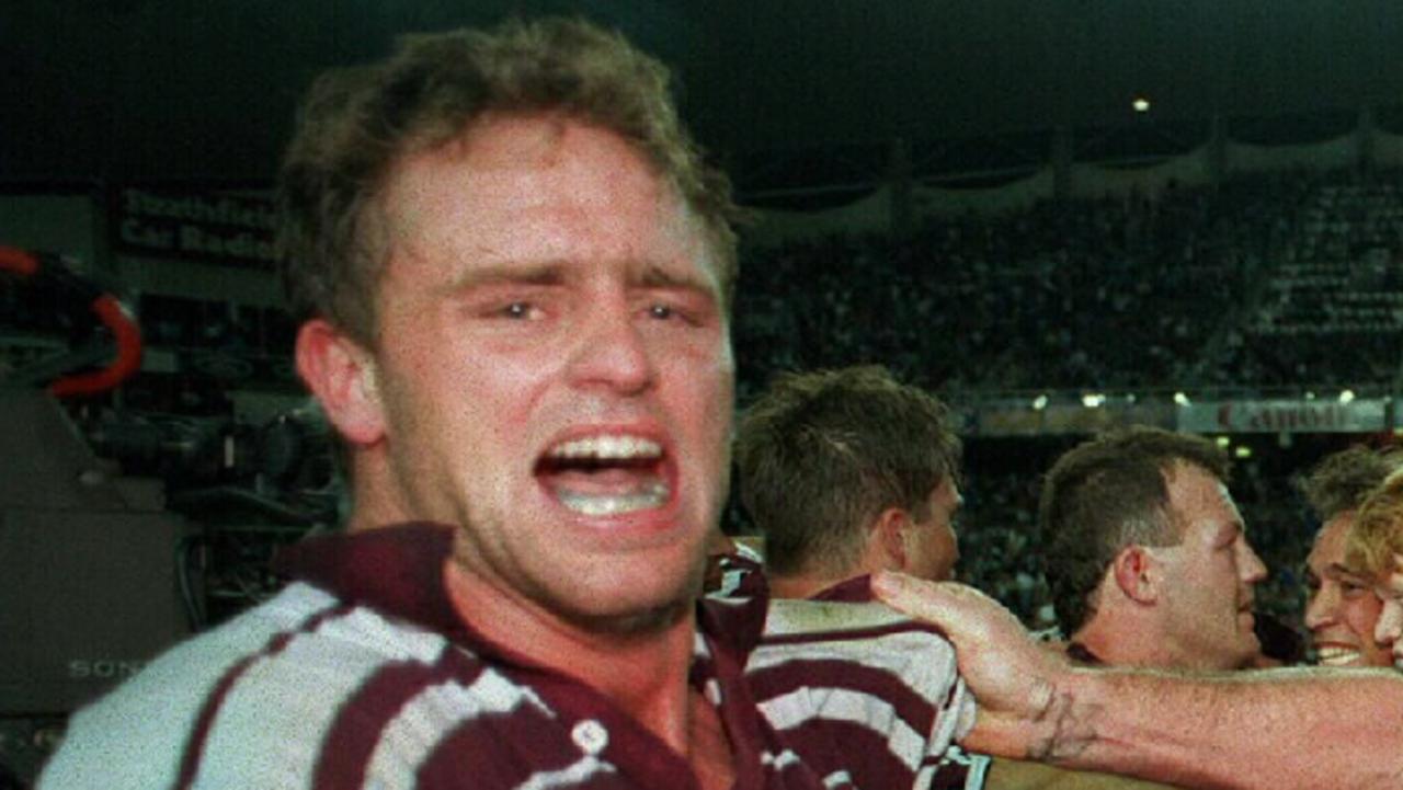 Billy Moore (L) leads players in celebration after game NSW vs Qld, State of Origin 1995. Sport / Rugby League / profile yelling