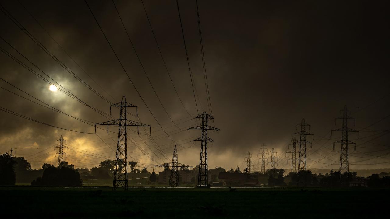 Keep a list of essential contacts and portable chargers on hand. Picture: Fabrice Coffrini / AFP