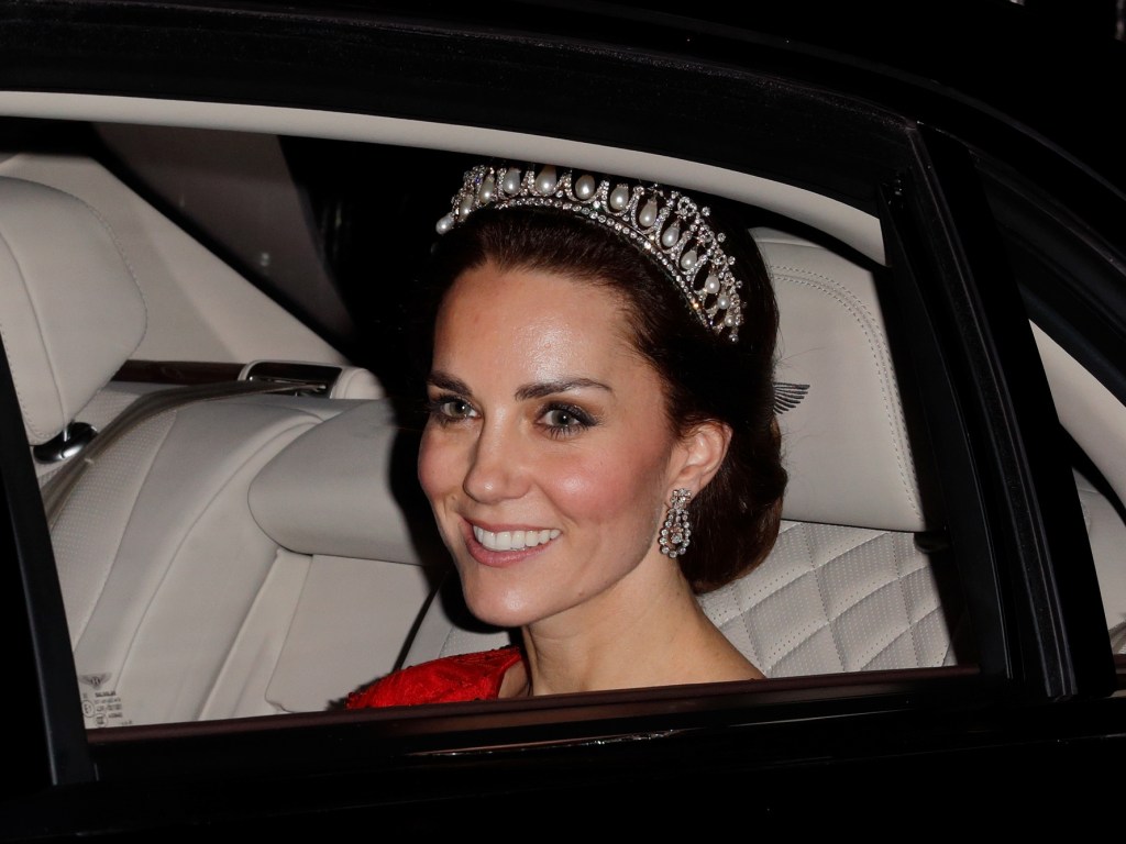 LONDON, UNITED KINGDOM - DECEMBER 08: (EMBARGOED FOR PUBLICATION IN UK NEWSPAPERS UNTIL 48 HOURS AFTER CREATE DATE AND TIME) Catherine, Duchess of Cambridge departs after attending the annual Diplomatic Reception at Buckingham Palace on December 8, 2016 in London, England. (Photo by Max Mumby/Indigo/Getty Images)