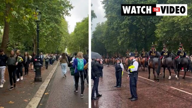 Huge queues in London after Queen's death