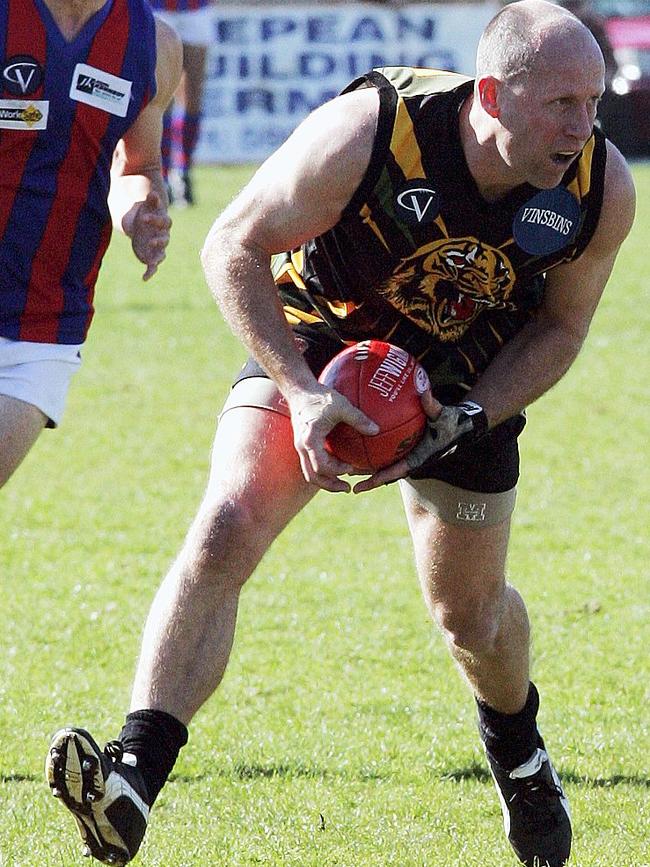 Steve Hamill playing for Dromana in 2007.