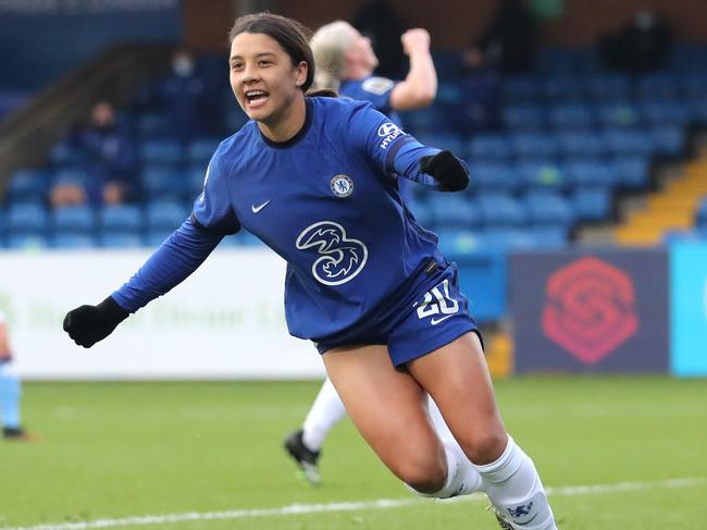 KINGSTON UPON THAMES, ENGLAND - DECEMBER 06: Sam Kerr of Chelsea celebrates after scoring their sides first goal during the Barclays FA Women's Super League match between Chelsea Women and West Ham United Women at Kingsmeadow on December 06, 2020 in Kingston upon Thames, England. A limited number of fans are welcomed back to stadiums to watch elite football across England. This was following easing of restrictions on spectators in tiers one and two areas only. (Photo by James Chance/Getty Images)