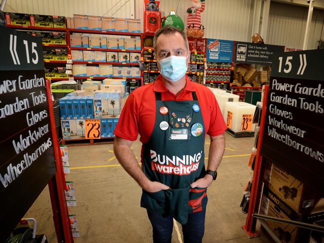 MELBOURNE, AUSTRALIA - NewsWire Photos DECEMBER 21, 2021: Mike Schneider, Bunnings Group Managing Director, on the shop floor of his store at Fairfield in Melbourne. Picture: NCA NewsWire / Andrew Henshaw