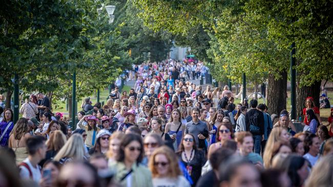 Fans pour into the MCG for the second night of the tour in Melbourne. Picture: NCA NewsWire / Jake Nowakowski