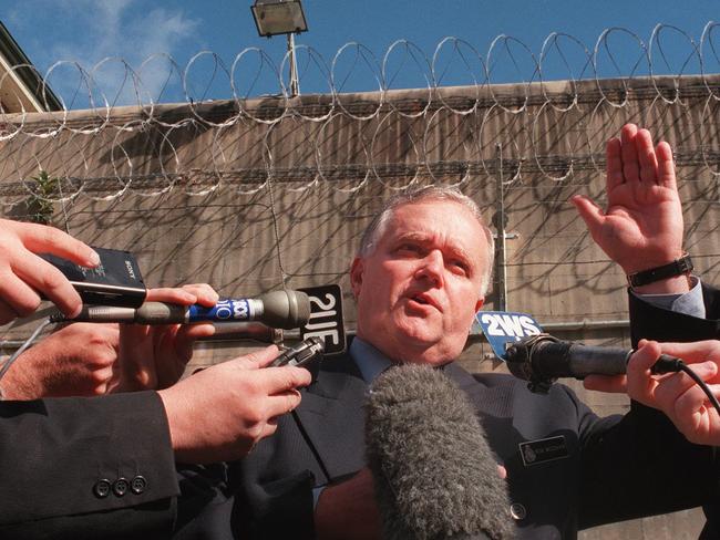 Ron Woodham addresses the media at Maitland Jail after the escape bid was exposed.