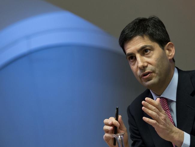 FILE - In this Thursday, Dec., 11, 2014, file photo, Kevin Warsh speaks to the media about his report on transparency at the Bank of England, in London. President Donald Trump has met with Warsh as part of the process of interviewing candidates for the top job at the Federal Reserve. A White House official says Trump and Treasury Secretary Steven Mnuchin met with Warsh, a former member of the Fedâ€™s seven-member board, on Thursday, Sept. 28, 2017. (AP Photo/Alastair Grant, Pool, File)