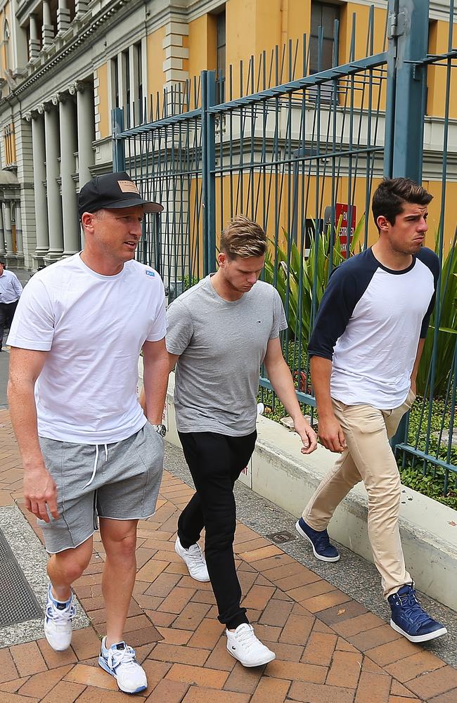 Brad Haddin, Steve Smith and Moises Henriques visited Phillip Hughes at St Vincent’s Hospital.