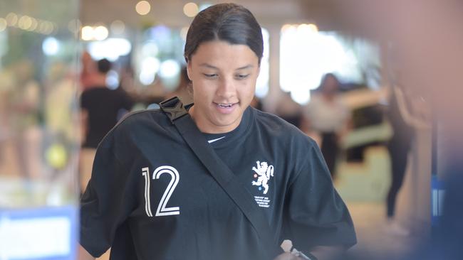 Samantha Kerr arrives for the team meeting in Coogee (Flavio Brancaleone)