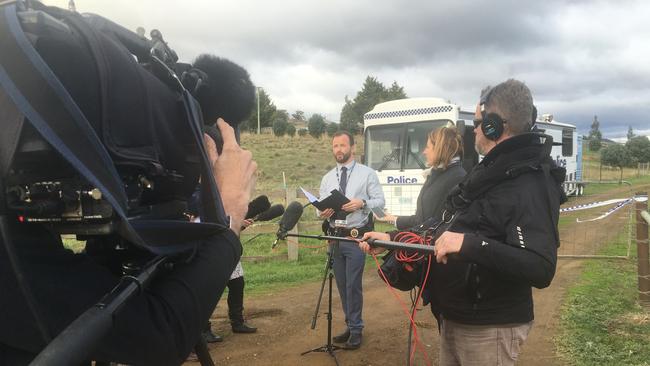 Detective Brad Conyers speaks to the media in May 2017 at Bradley Scott Purkiss’ Elderslie home which was declared a crime scene in the aftermath of Dwayne Davies’ disappearance. Picture: SAM ROSEWARNE