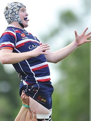 Palmerston’s Michael Killiner rises above the pack. Picture: HELEN ORR