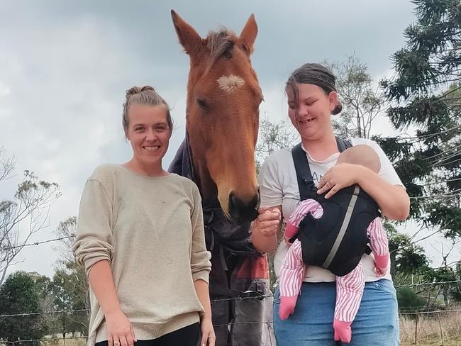 Brittney Dugdale and Layla Wolfenden have made it their mission to help horses in need (Photo: Brittney Dugdale)