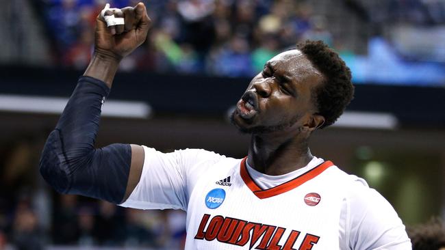 Mangok Mathiang will play NBA Summer League with the Charlotte Hornets.
