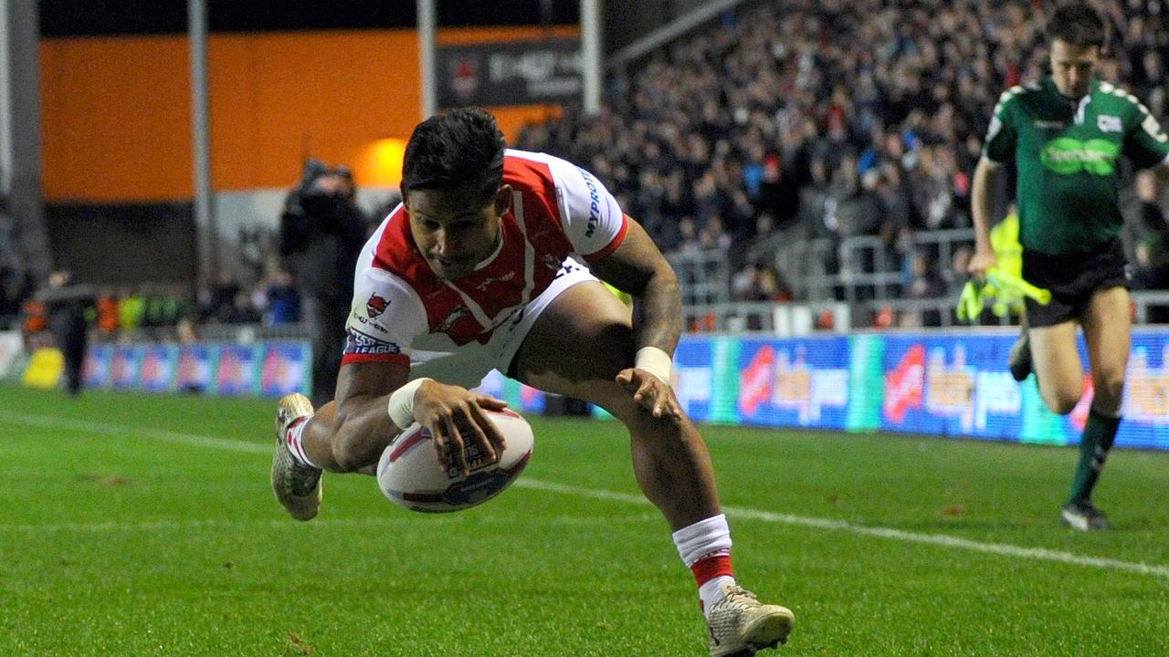 Ben Barba touches down for a try for St Helens.
