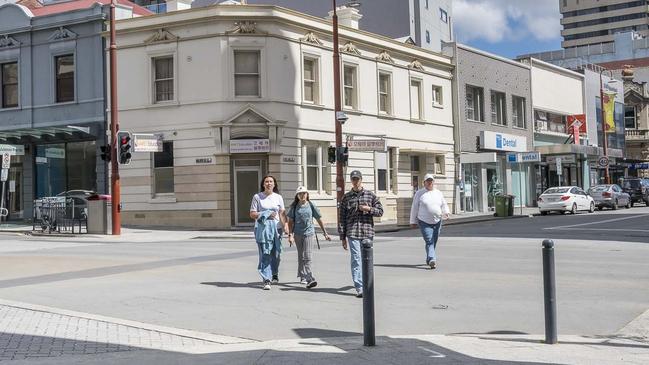 Hobart City Council multiple pedestrian scramble crossings Murray and Collins Street. Picture: Caroline Tan