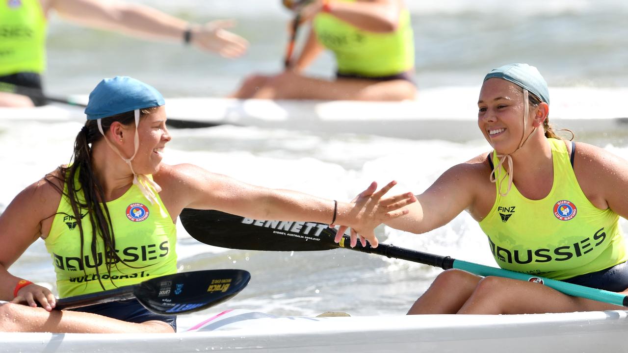 U19 women's double ski winners from the Aussies. Pic: HarvPix