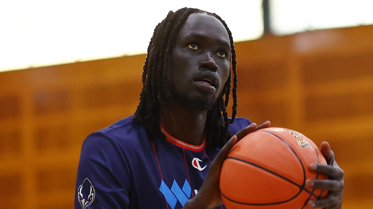 NBL 2022: Deng Acuoth Degli Adelaide 36ers Sospeso Per Scommesse, Aron ...