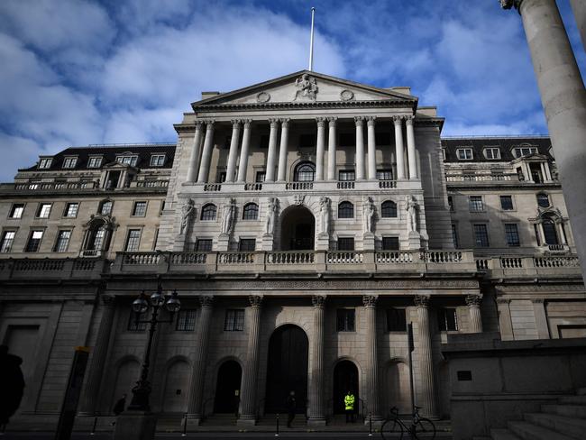 (FILES) In this file photo taken on November 05, 2020 a view of the facade of the Bank of England is pictured in central London on November 5, 2020. - The Bank of England said Thursday it has kept its main interest rate at a record-low 0.1 percent, but warned that inflation was set to temporarily breach 3.0 percent. (Photo by Ben STANSALL / AFP)