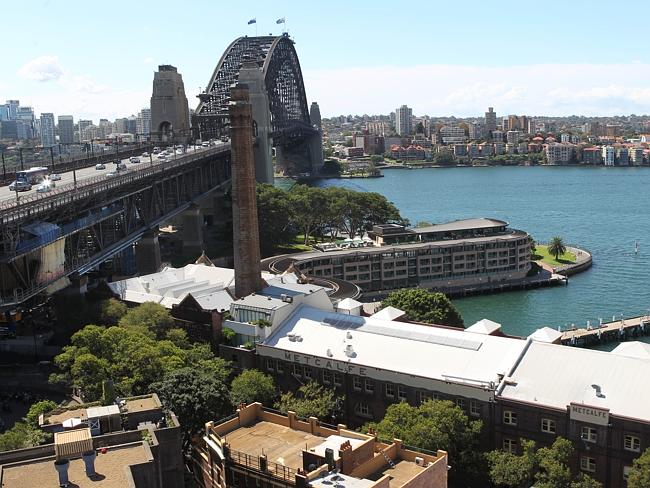 Plans To Sell Off Public Housing Has Kirribili Residents Fearing They Will Be Left Homeless Next Daily Telegraph