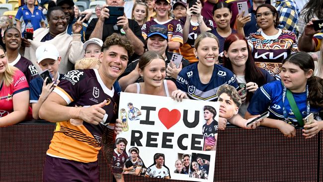 Reece Walsh photographed with this fans. Photo: Scott Davis/NRL Imagery.