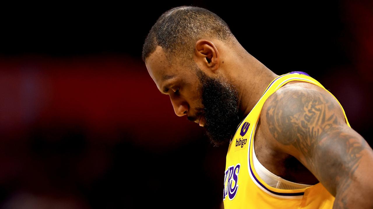 *** BESTPIX *** ORLANDO, FLORIDA - JANUARY 21: LeBron James #6 of the Los Angeles Lakers looks on during a game against the Orlando Magic at Amway Center on January 21, 2022 in Orlando, Florida. NOTE TO USER: User expressly acknowledges and agrees that, by downloading and or using this photograph, User is consenting to the terms and conditions of the Getty Images License Agreement. (Photo by Mike Ehrmann/Getty Images)