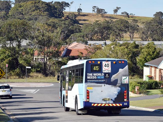 A Bateau Bay mother says the school bus drove past without picking up students. (AAP IMAGE / Troy Snook)