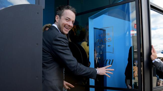 Hamish Blake arrives at the Myer Marquee in the Birdcage. Picture: AAP Image/Tracey Nearmy.