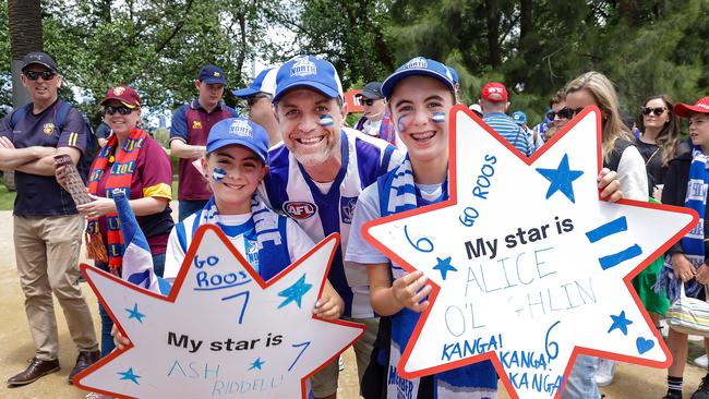 North Melbourne fans. Picture: Ian Currie