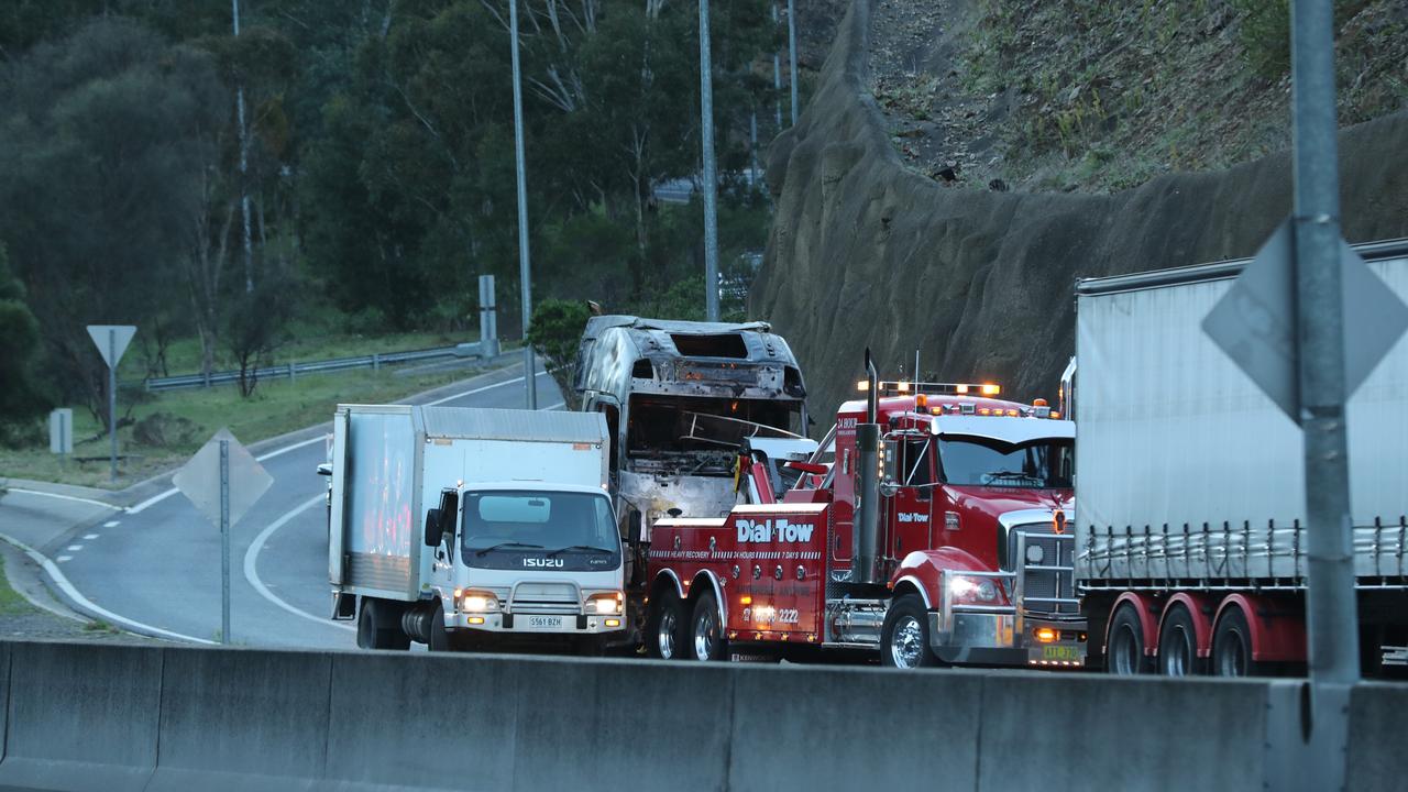 SE Freeway Adelaide: Delays Following Truck Fire | The Advertiser