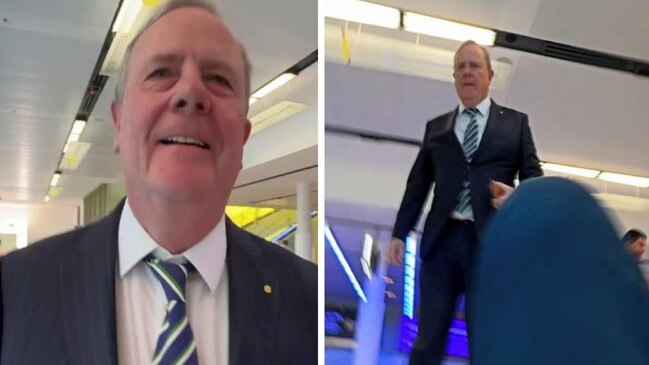 Peter costello has resigned after an ugly airport incident.