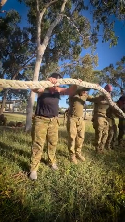 Townsville Bulletin Journalists take on army fitness session