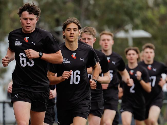 MELBOURNE, AUSTRALIA - OCTOBER 04: Harvey Langford (Victoria Country - Dandenong Stingrays) in action during the 2km time trial during the Telstra AFL National Draft Combine Day 1 at the AIA Centre on October 04, 2024 in Melbourne, Australia. (Photo by Dylan Burns/AFL Photos via Getty Images)