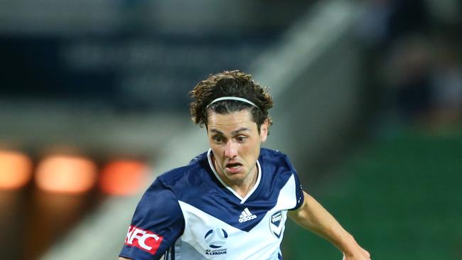 Marco Rojas looked sharp in a late substitute appearance for Victory in the 2-2 draw at Perth Glory.