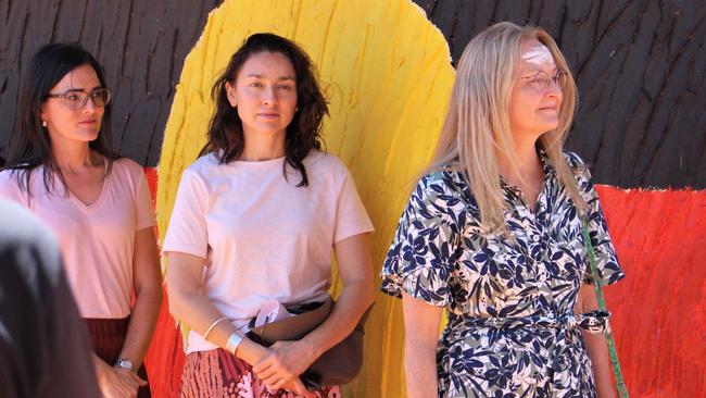 Northern Territory Coroner Elisabeth Armitage visits Yuendumu in November 2022 with counsel assisting Peggy Dwyer SC and Maria Waltz. Picture: Jason Walls.