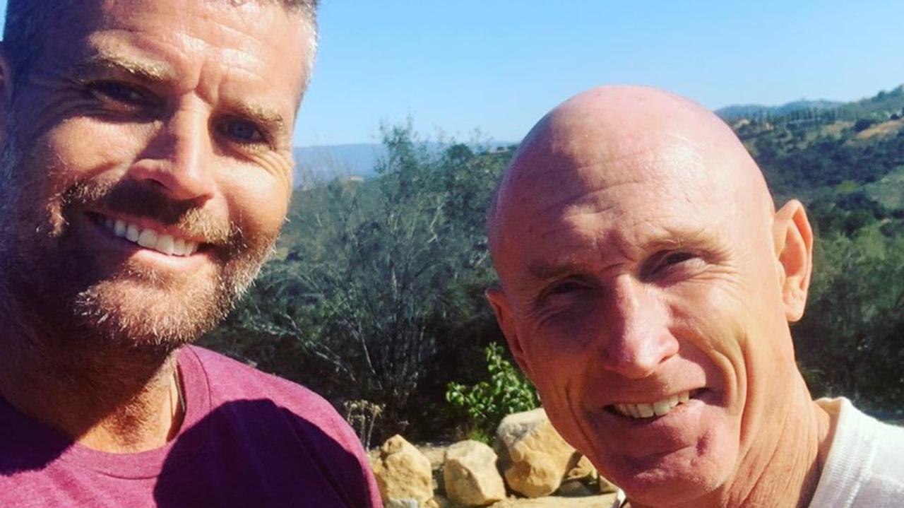 Pete Evans in a selfie with anti-vaxxer Paul Chek. Picture: Instagram