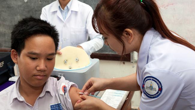 vaccinations for travel to laos